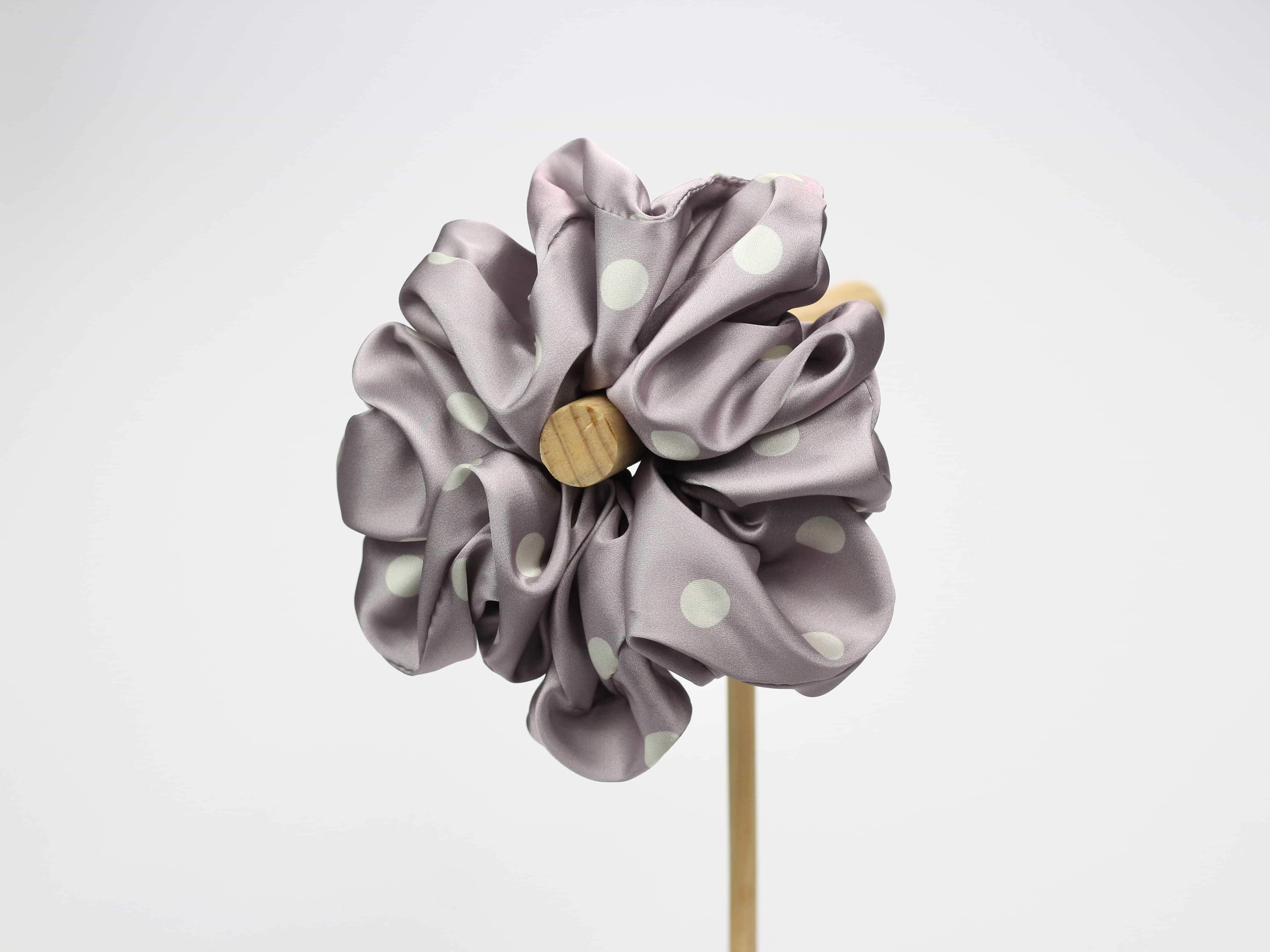 Scrunchie ULTRA - groszki na wrzosowym tle