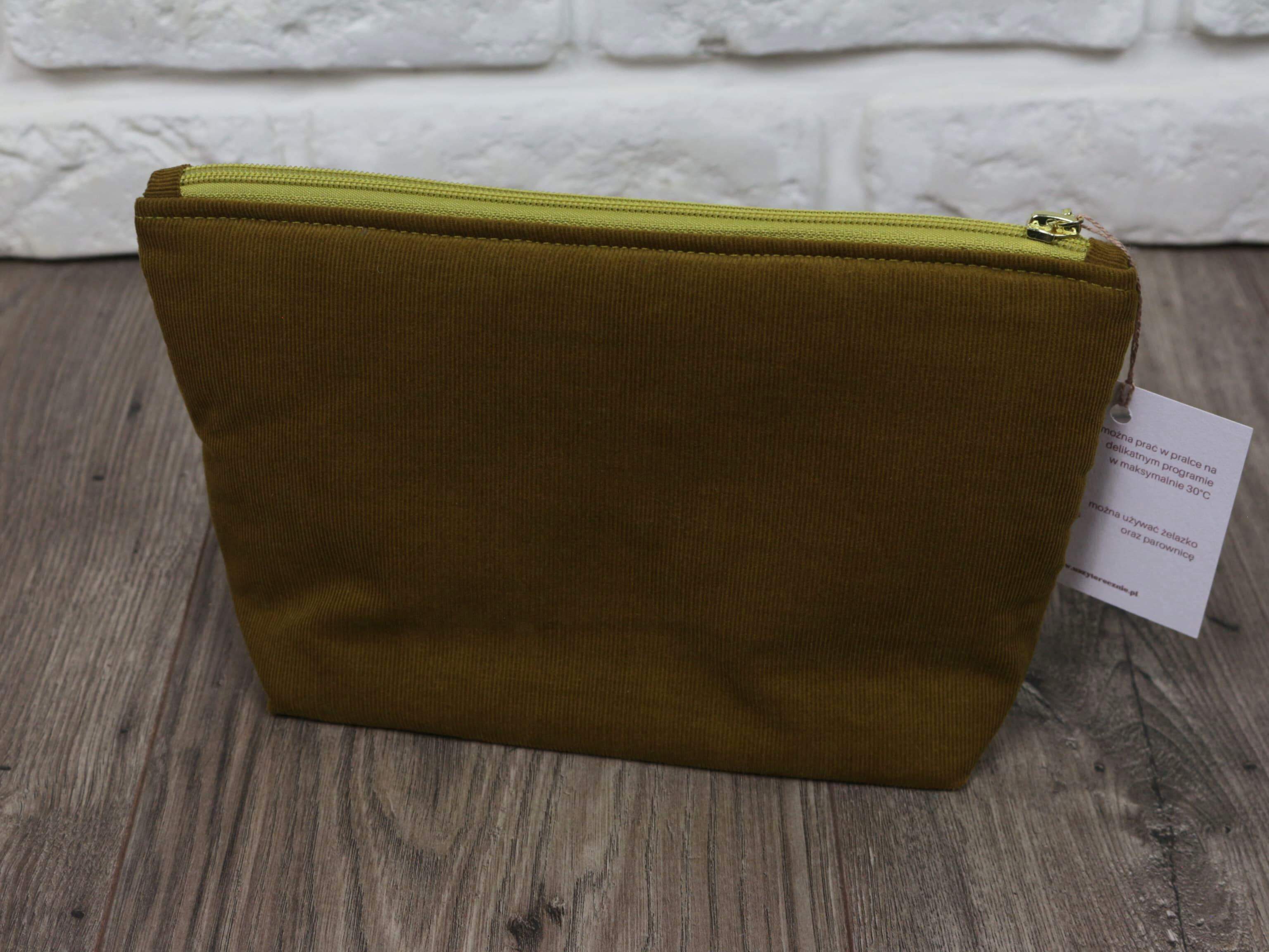 Sztruksowa kosmetyczka - OLIWKA