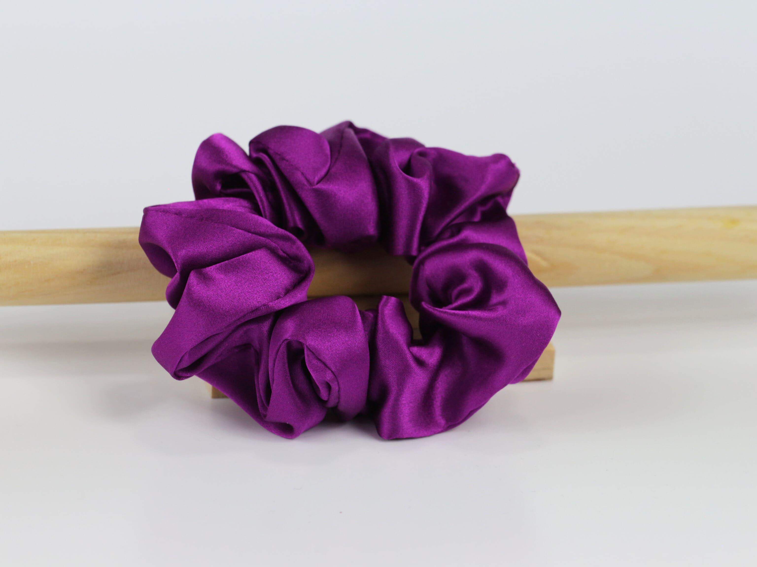 Jedwabna scrunchie MEDIUM - fuksja