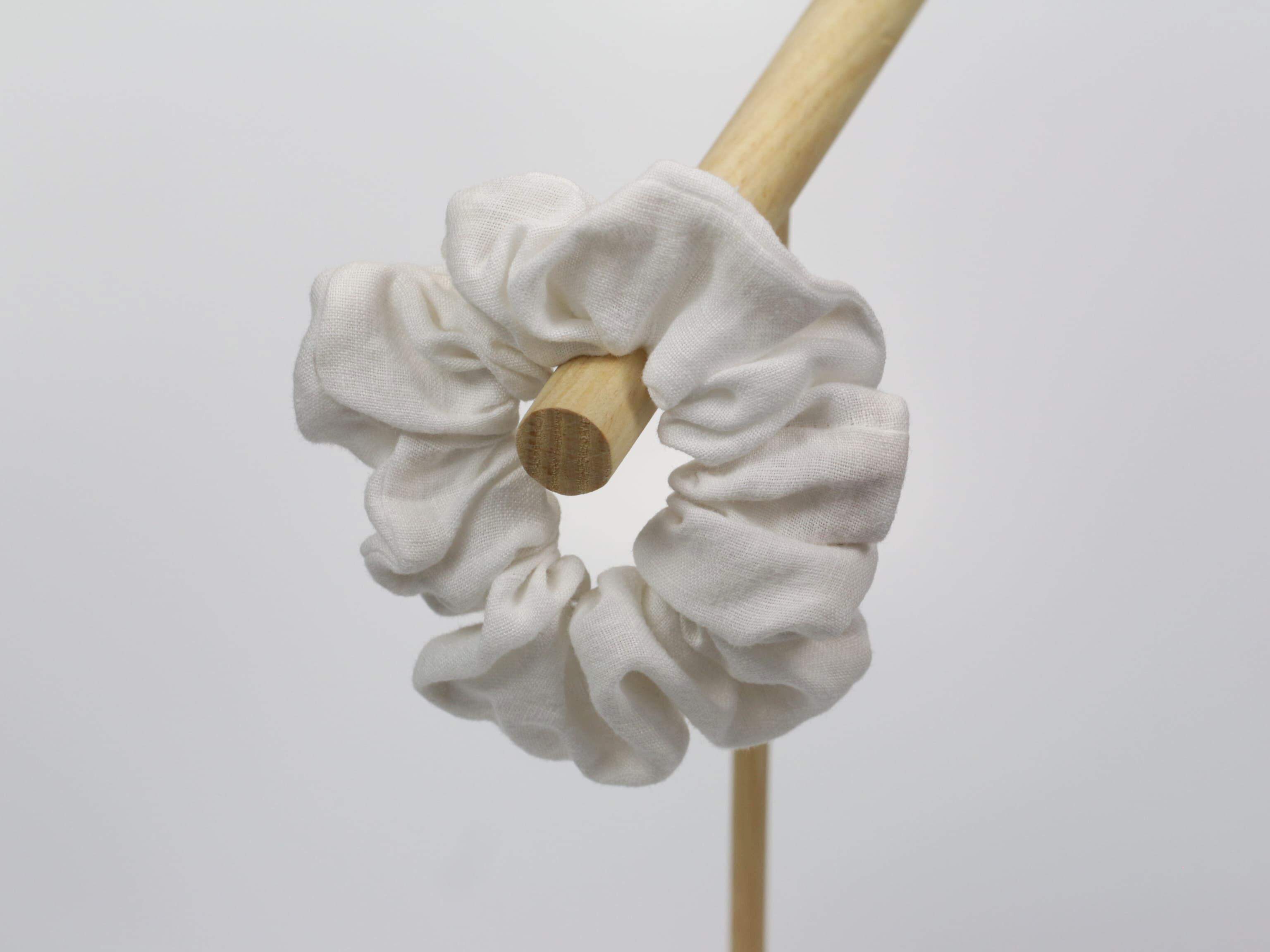 Scrunchie MEDIUM - biel