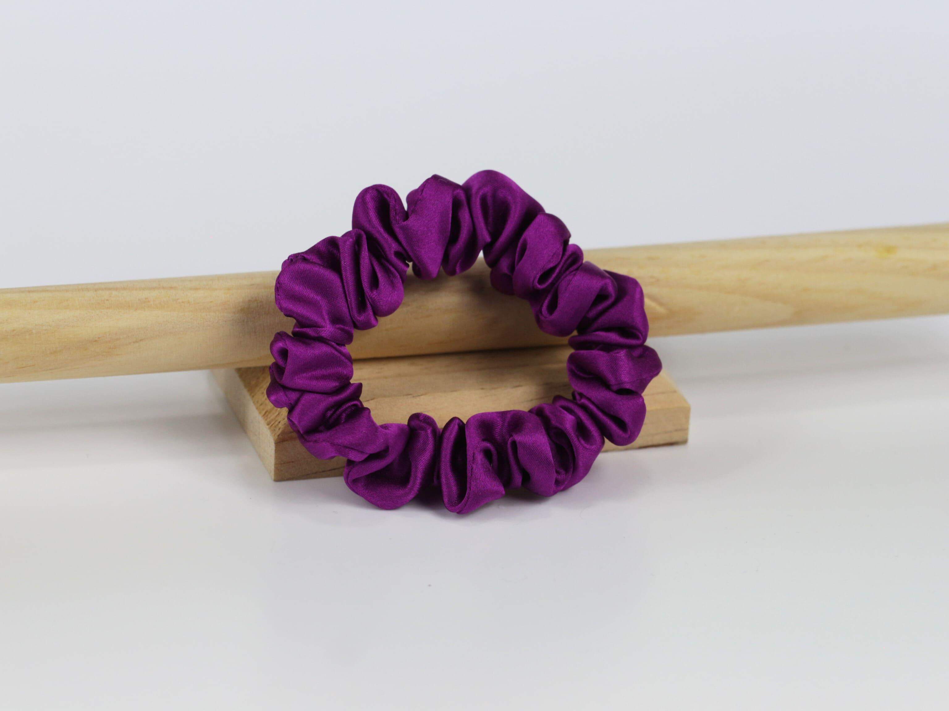 Jedwabna scrunchie MINI - fuksja