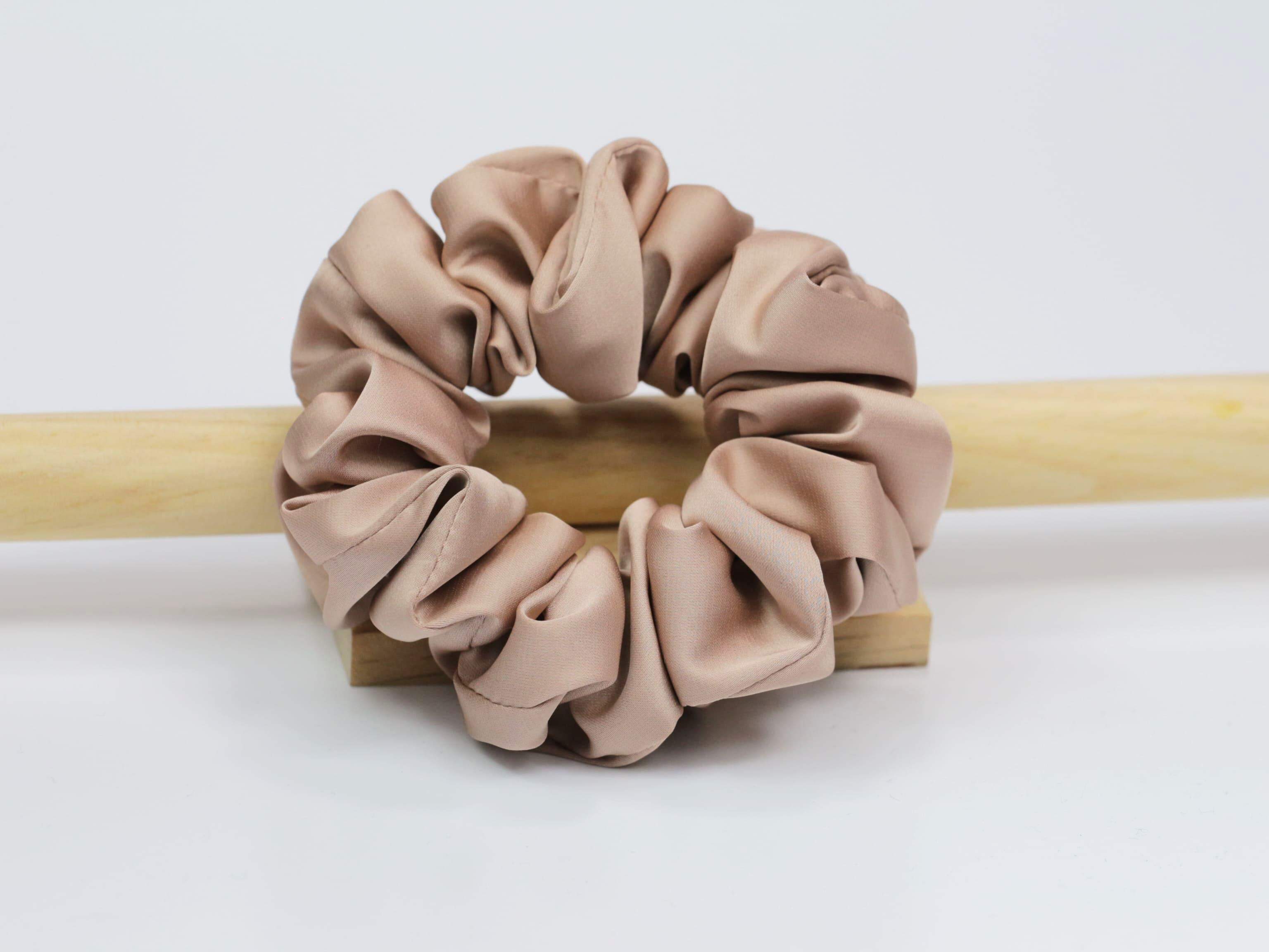 Scrunchie MEDIUM - ciepły beż