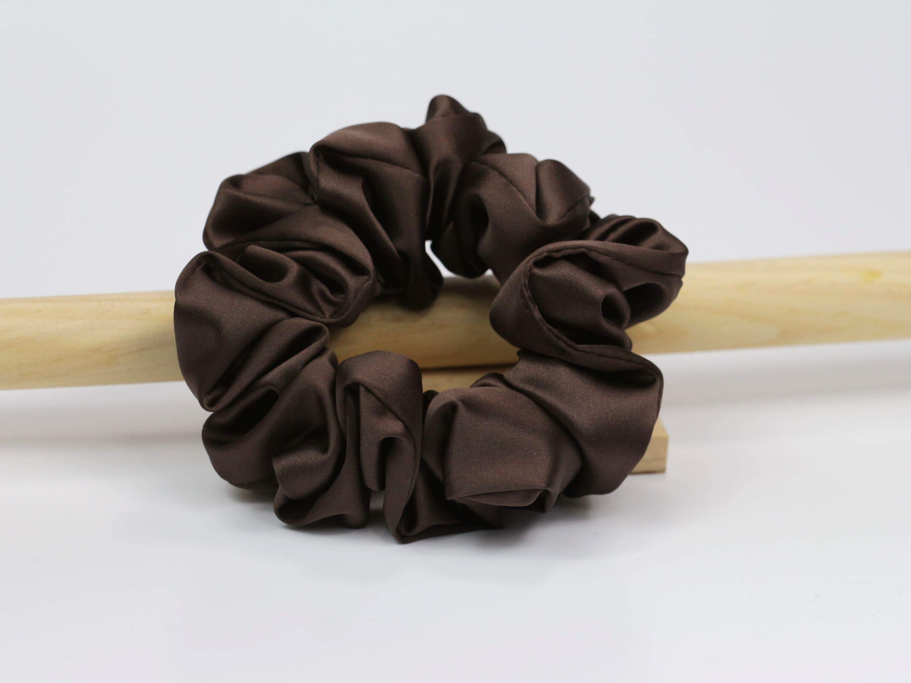 Scrunchie MEDIUM - czekoladowy brąz