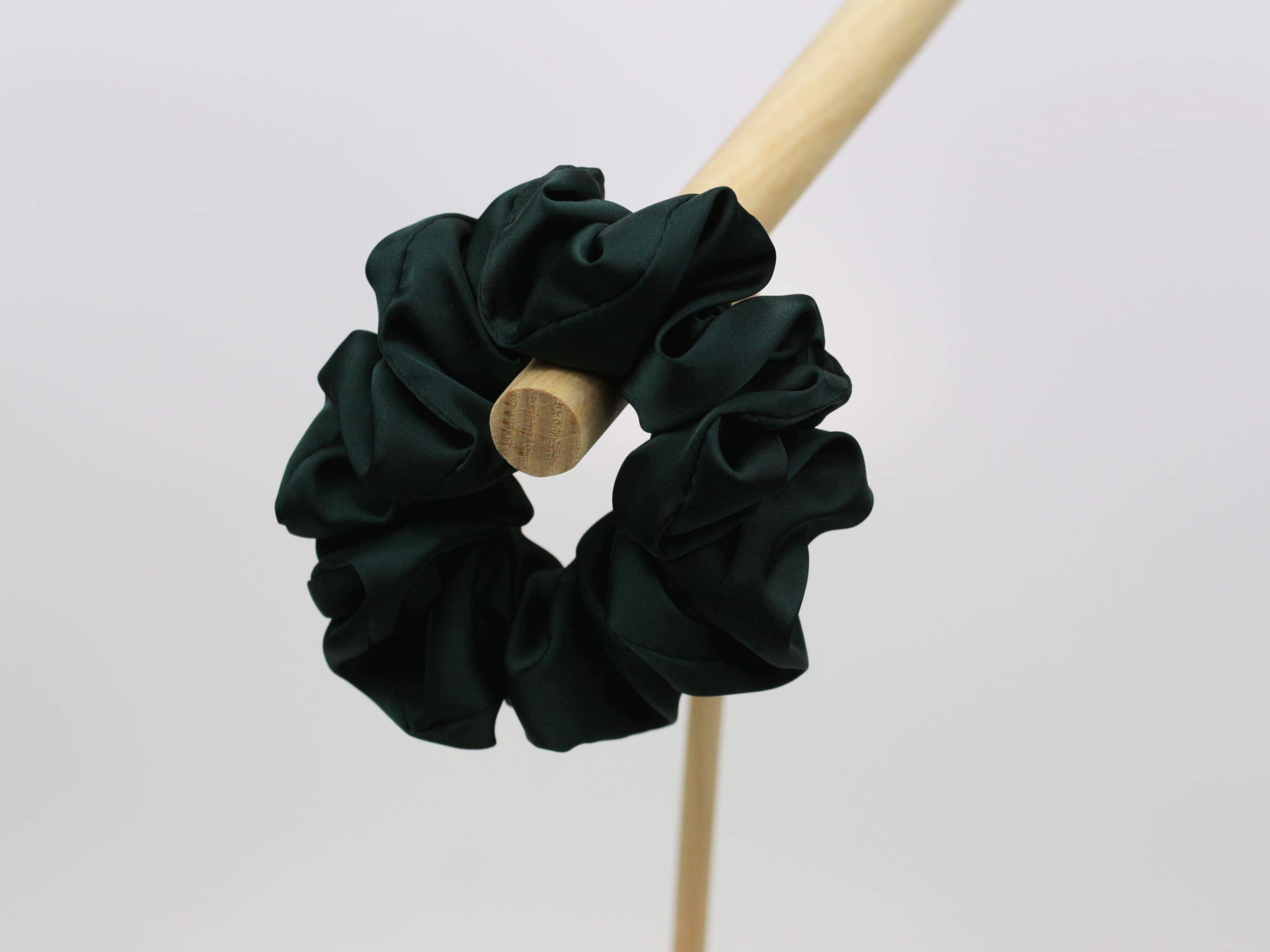 Scrunchie LARGE - zgaszona butelkowa zieleń