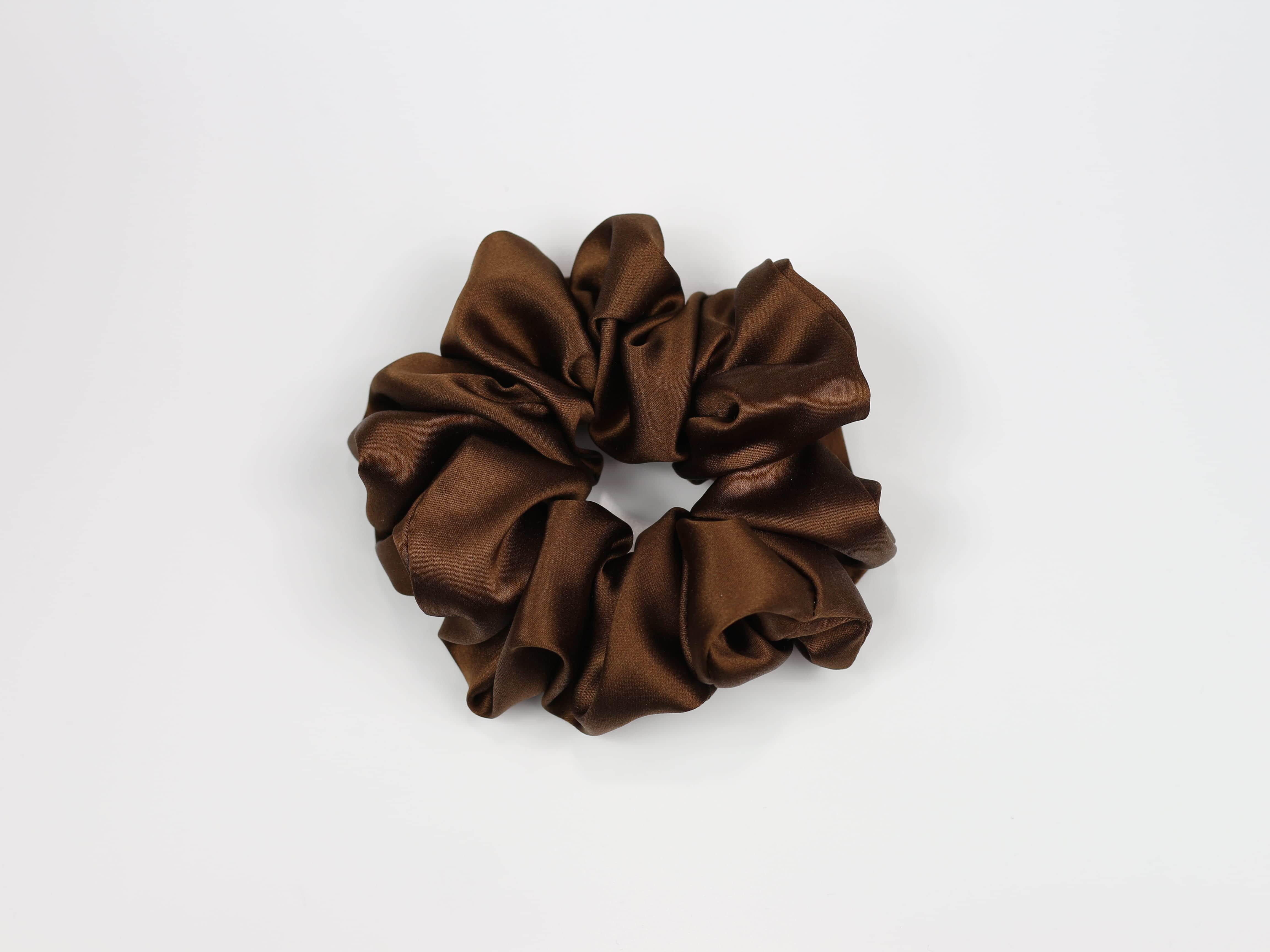 Jedwabna scrunchie MAXI - brązowa