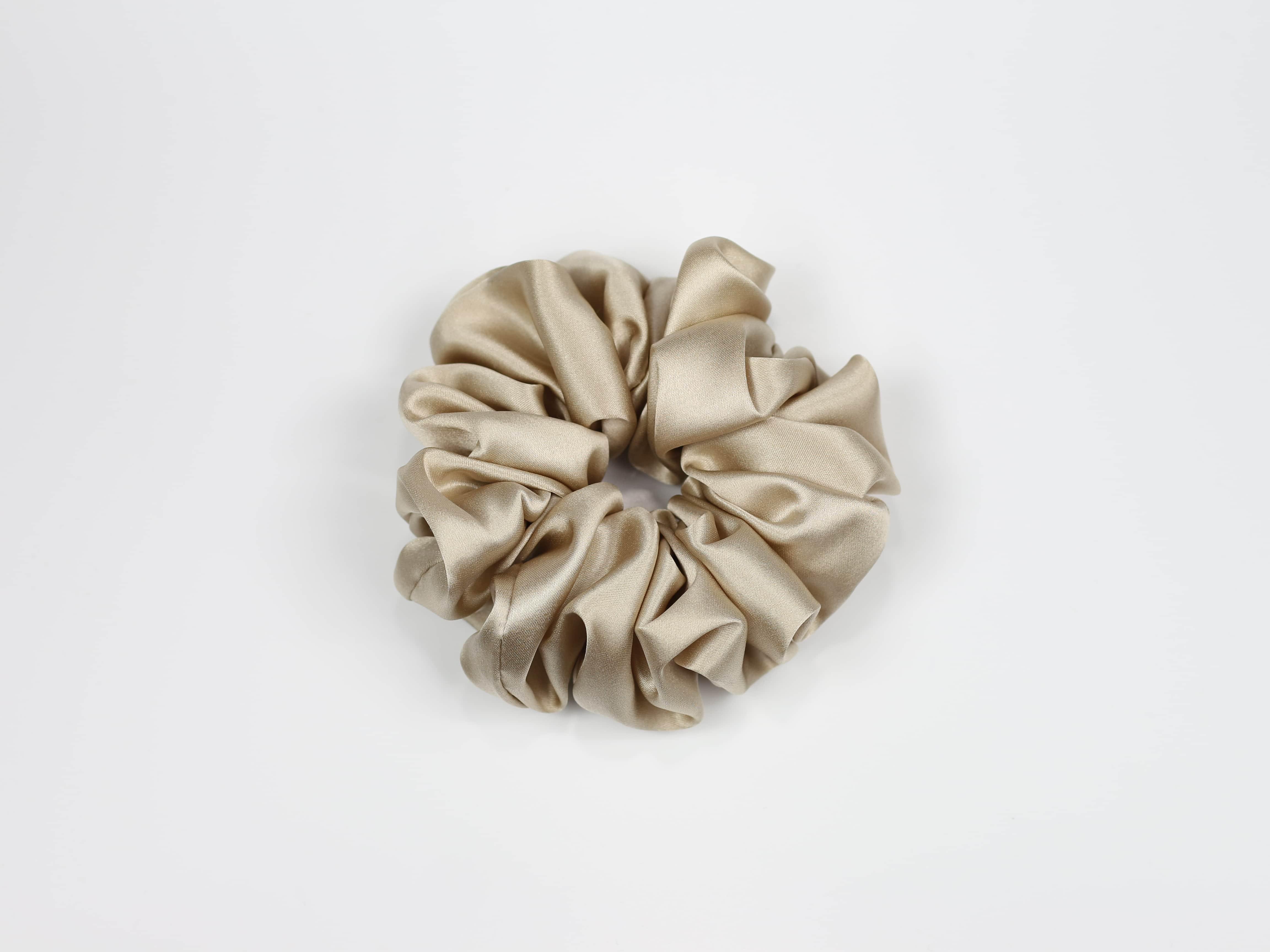 Jedwabna scrunchie MAXI - perłowy beż 