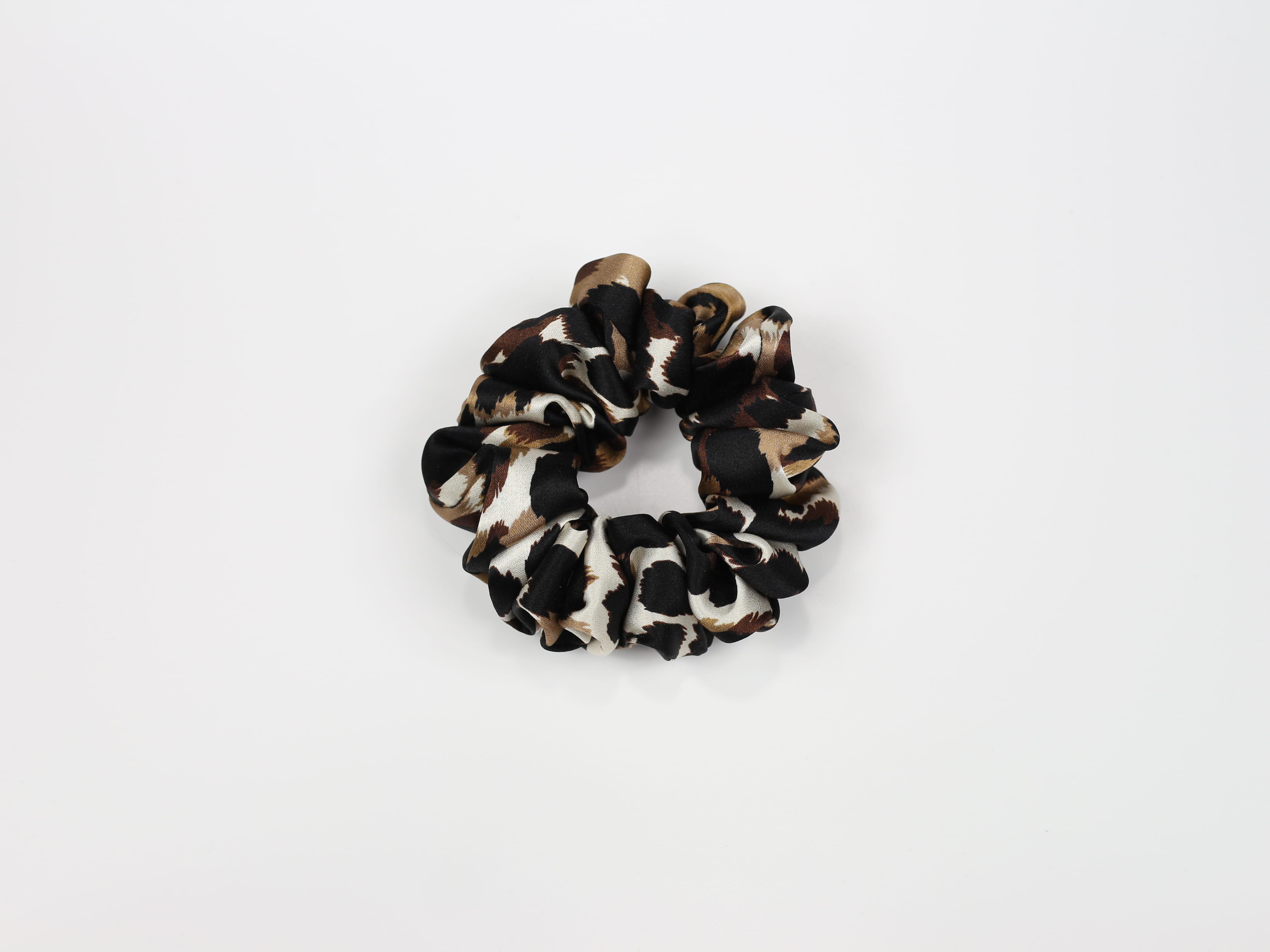 Jedwabna scrunchie STANDARD - panterka