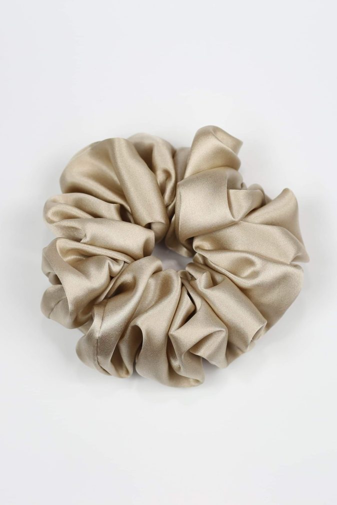 Jedwabna scrunchie MAXI - perłowy beż