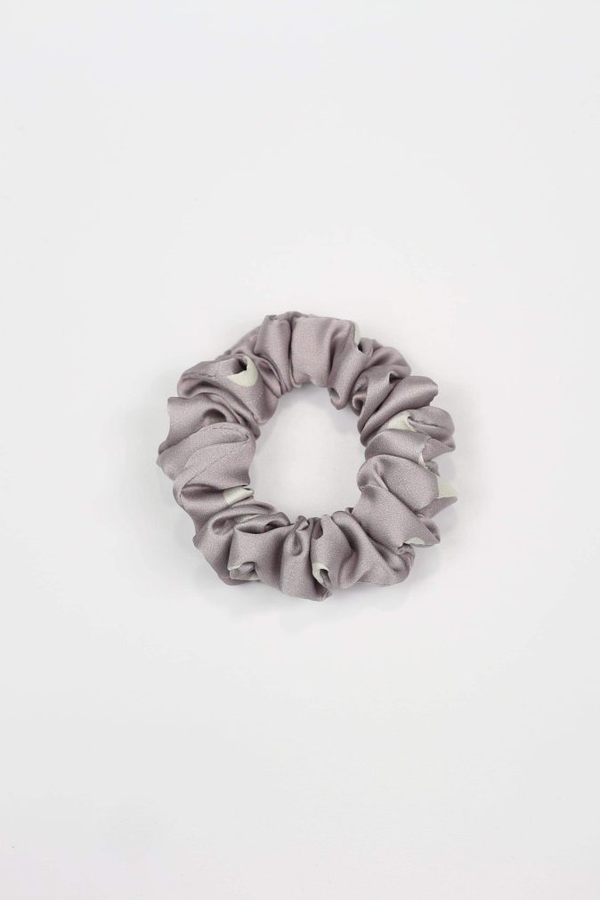Scrunchie MINI - groszki na wrzosowym tle