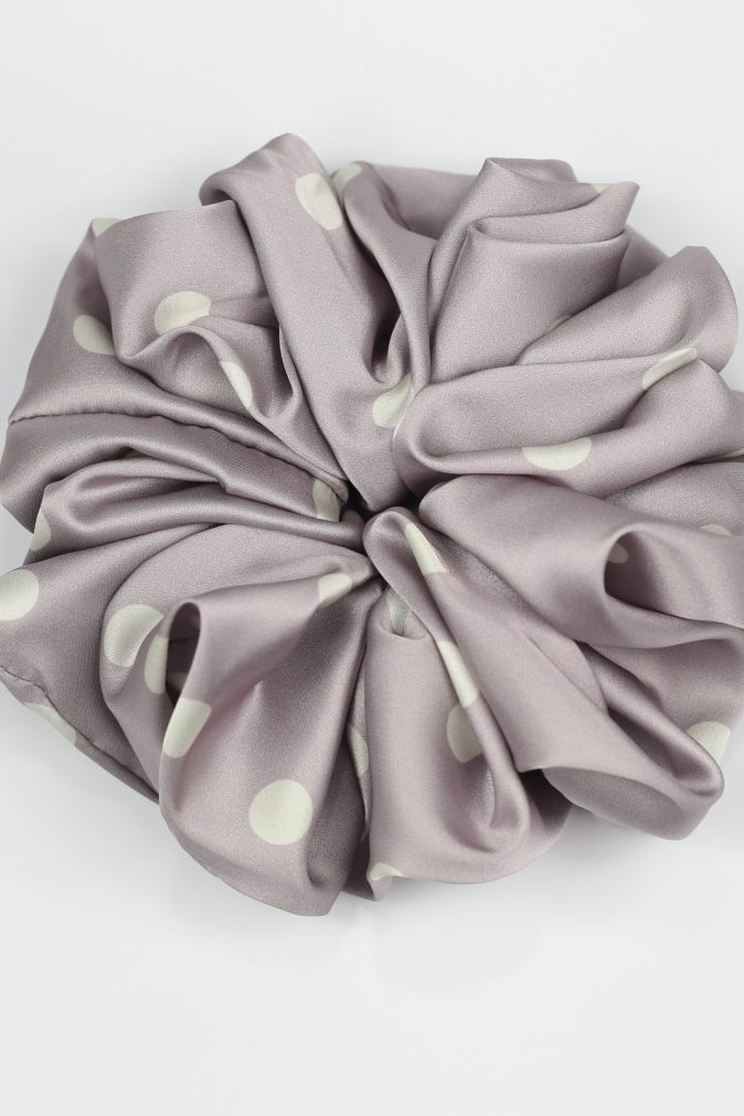 Scrunchie ULTRA - groszki na wrzosowym tle